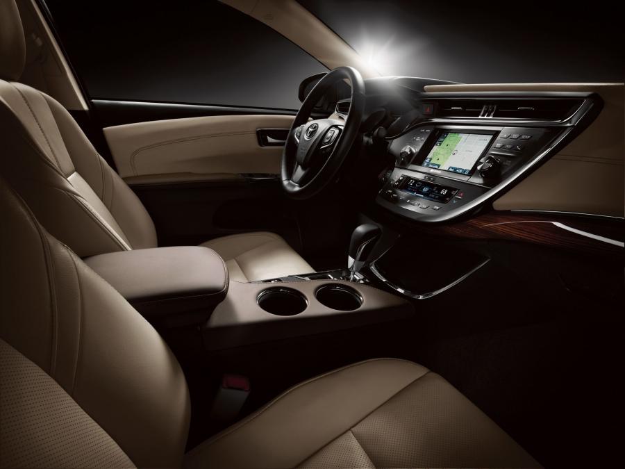  Toyota Avalon Hybrid 2012 года  (фото 5 из 7)